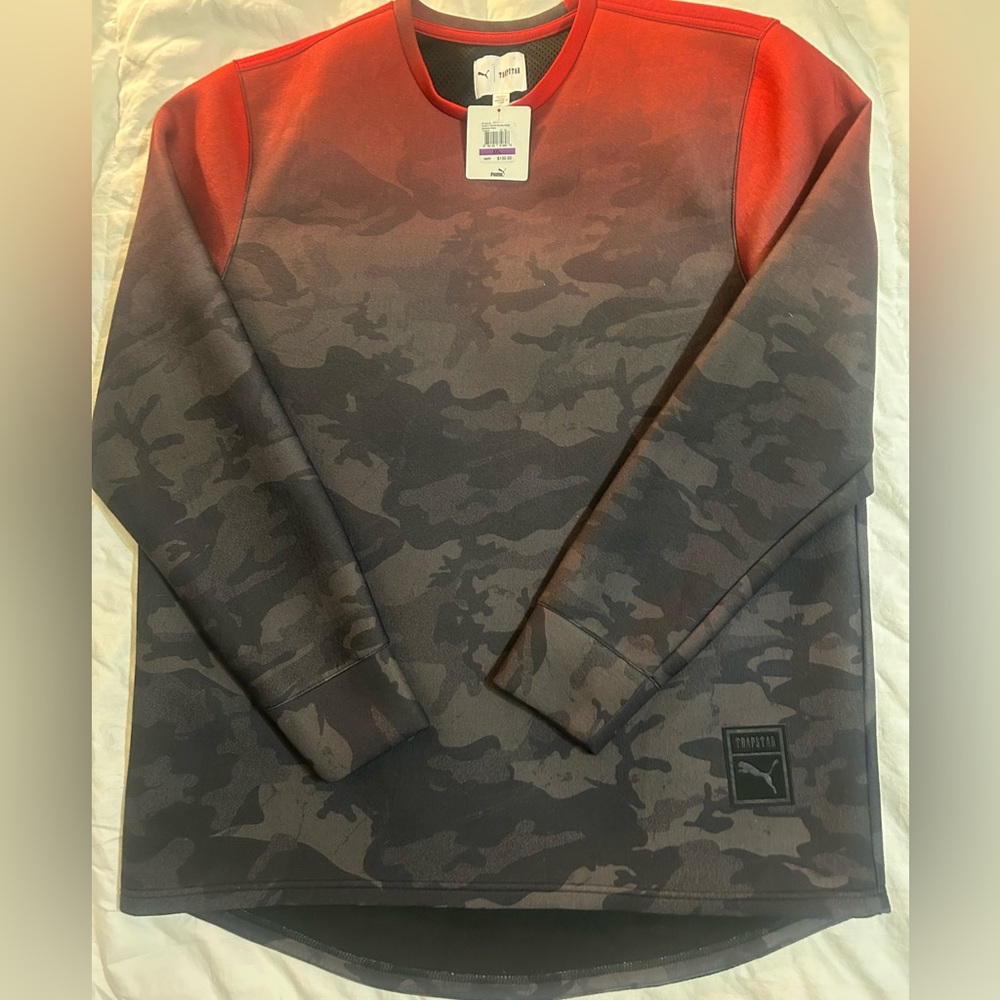 Puma sweatshirt trapstar red and black camouflage.